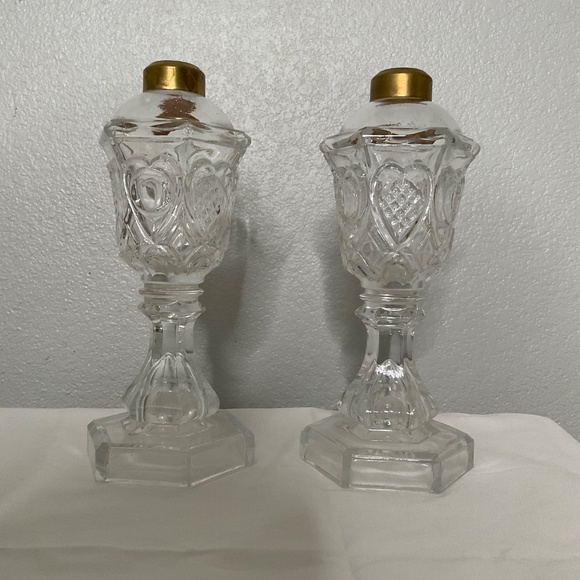 antique glass whale oil lamps, likely dating back to the mid-19th century - Picture 4 of 11